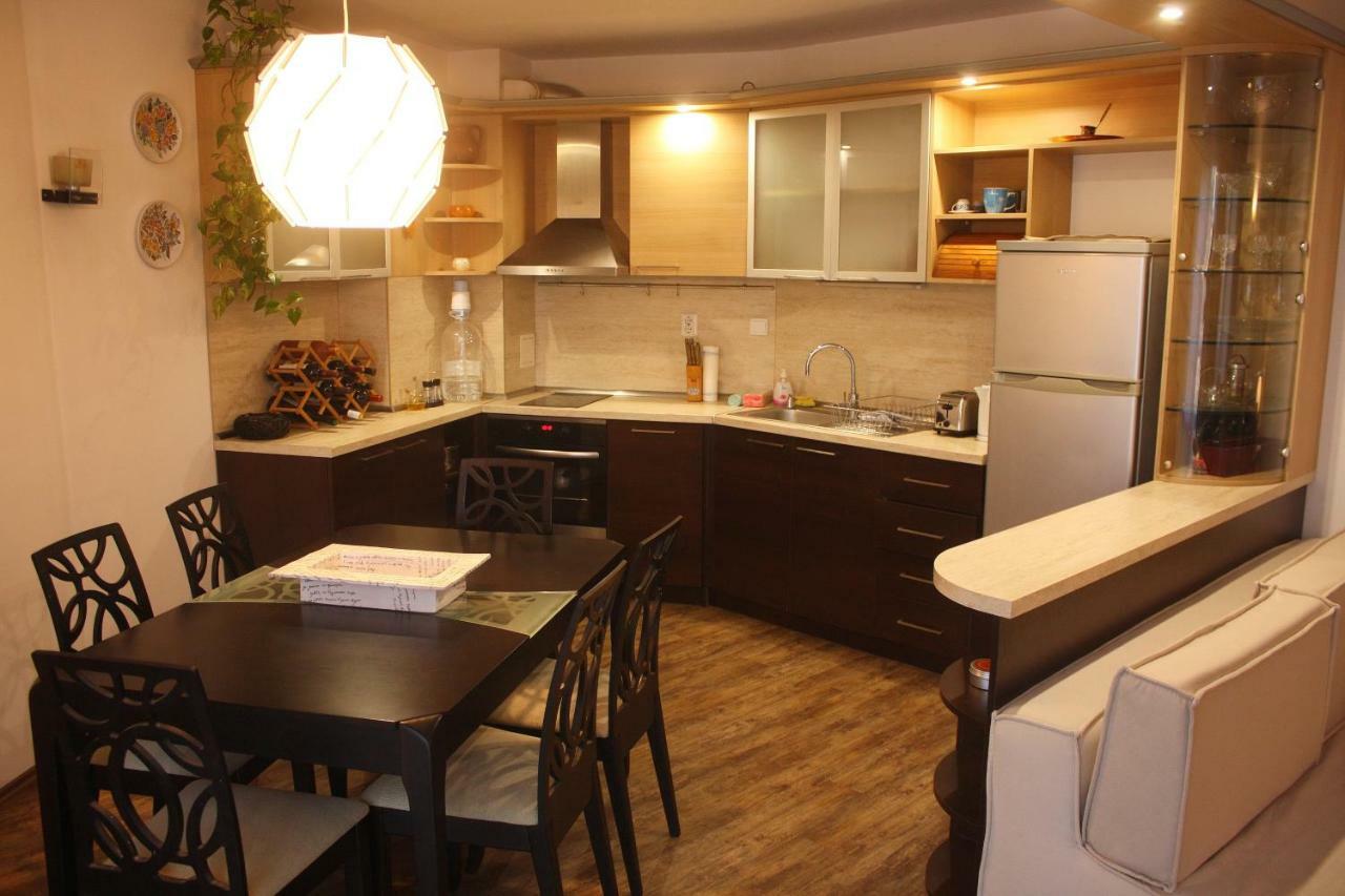 Central Square Apartment Plovdiv Buitenkant foto