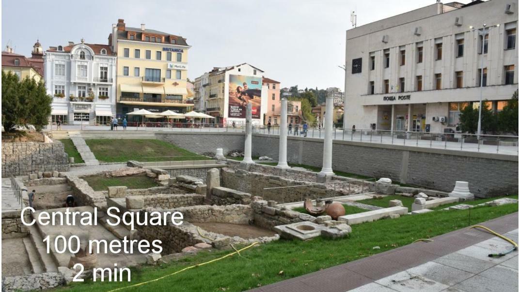 Central Square Apartment Plovdiv Buitenkant foto